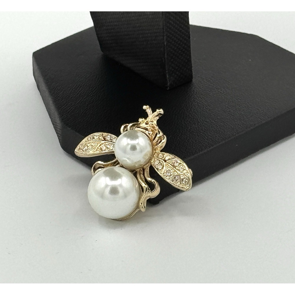 Vintage Bee Brooch Gold Tone Faux Pearl Rhinestone Insect Pin Whimsical Garden
